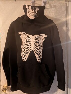 Orange Kiss Skeleton Hoodie Sz. 1X Black & White